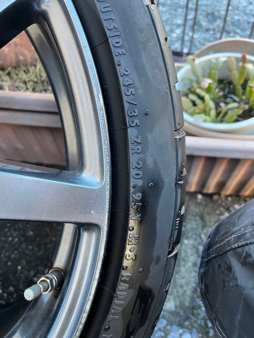 GTR35 中期純正ホイール　フロント4本9.5J x20＋20 ゆう