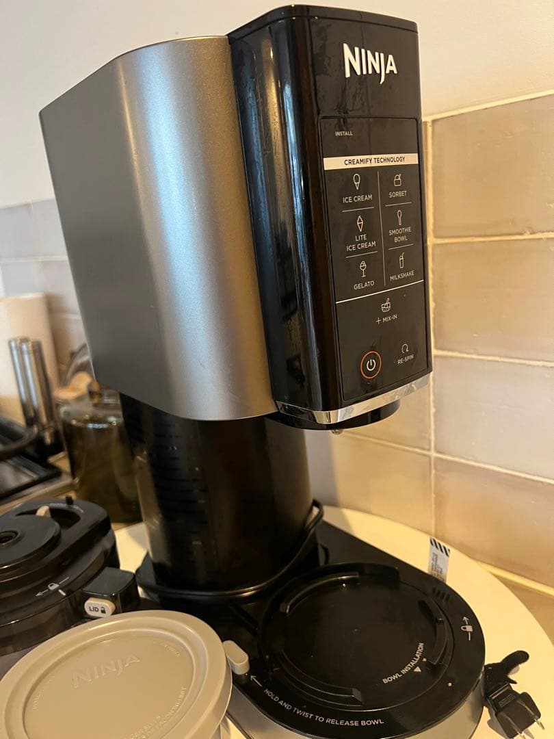 Ninja creami NC 302 アイスクリームメーカー