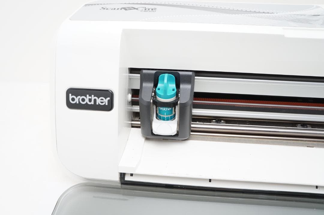 Brother ScanNCut　CM300　ブラザー カッティングマシン