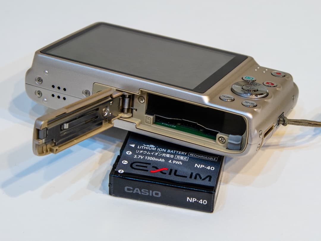 CASIO カシオ　EXILIM EX-Z450　コンデジ