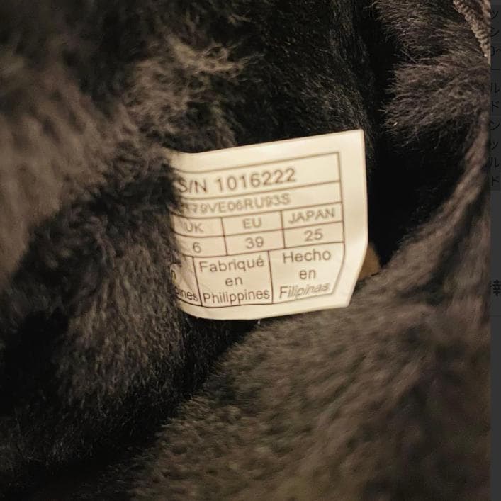 【新品】UGG　アグ　 ムートンブーツ　ブラック25㎝