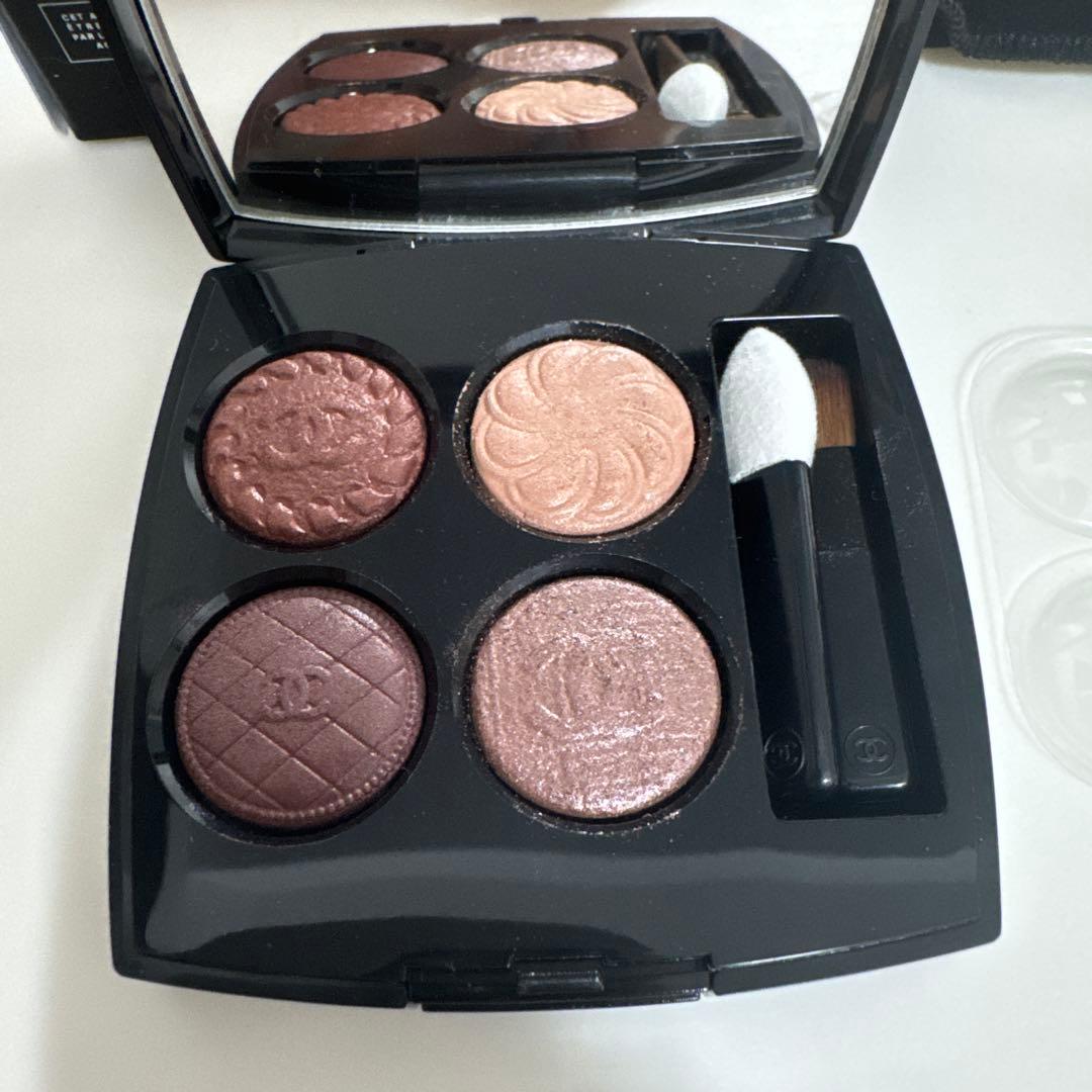 シャネルレキャトルオンブルブトン209