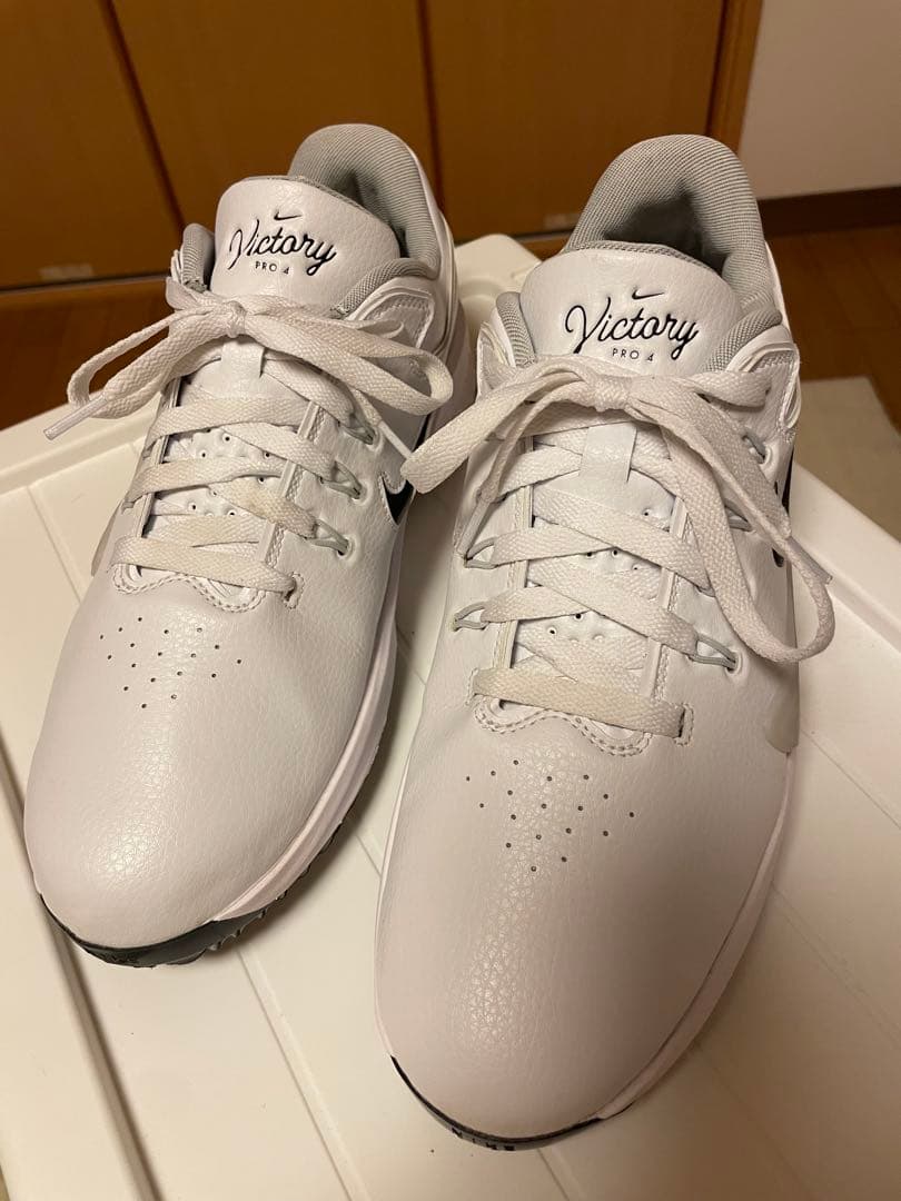 ナイキ ビクトリー プロ 4 ゴルフシューズ 27.5cm（ワイド）