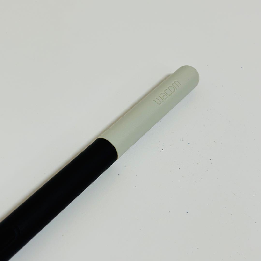 Wacom 液晶ペンタブレット 13.3 本体　wacom one DTC133