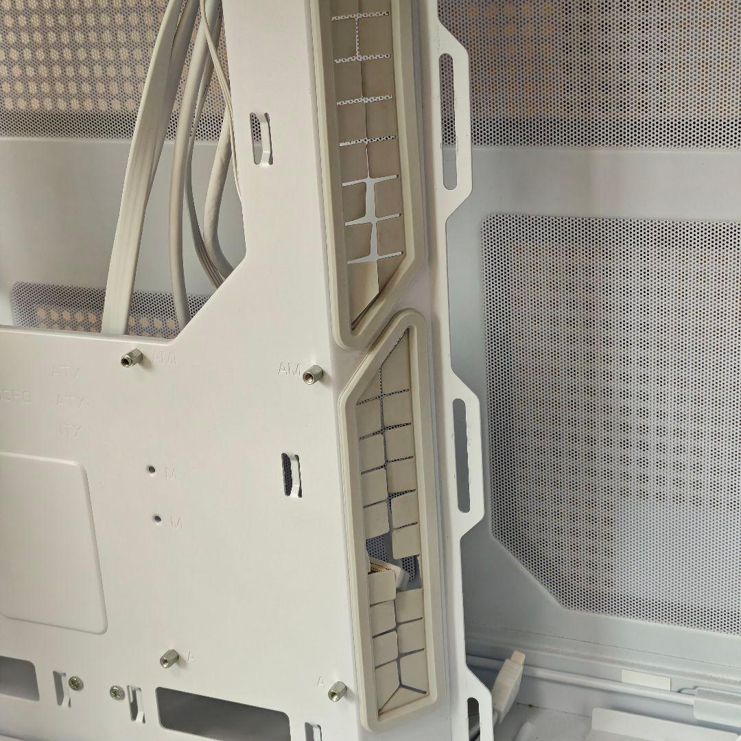 PCケース(自作PC用) ASUS TUF Gaming GT502 White Edition ATX