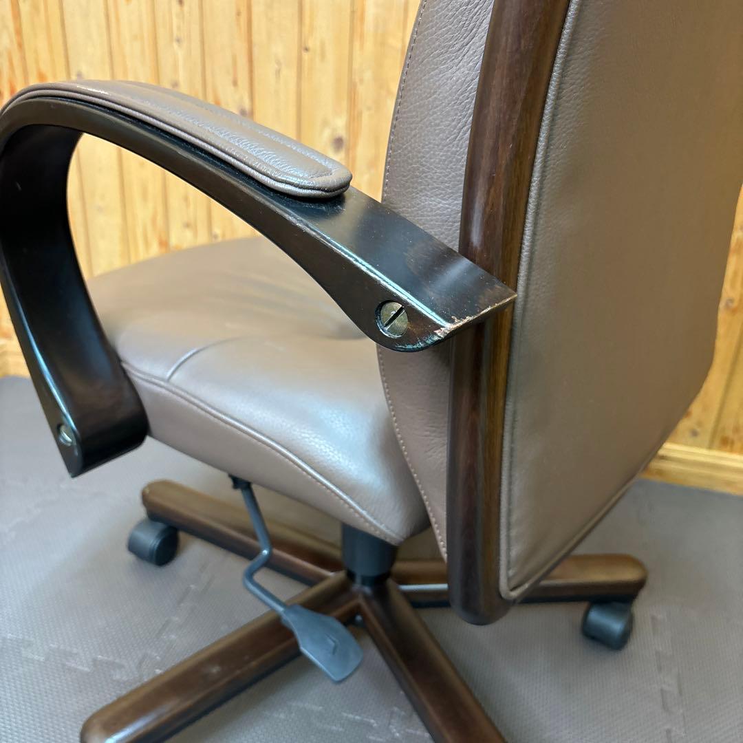 カリモク XT5750 肘付き デスクチェア 書斎椅子 本革