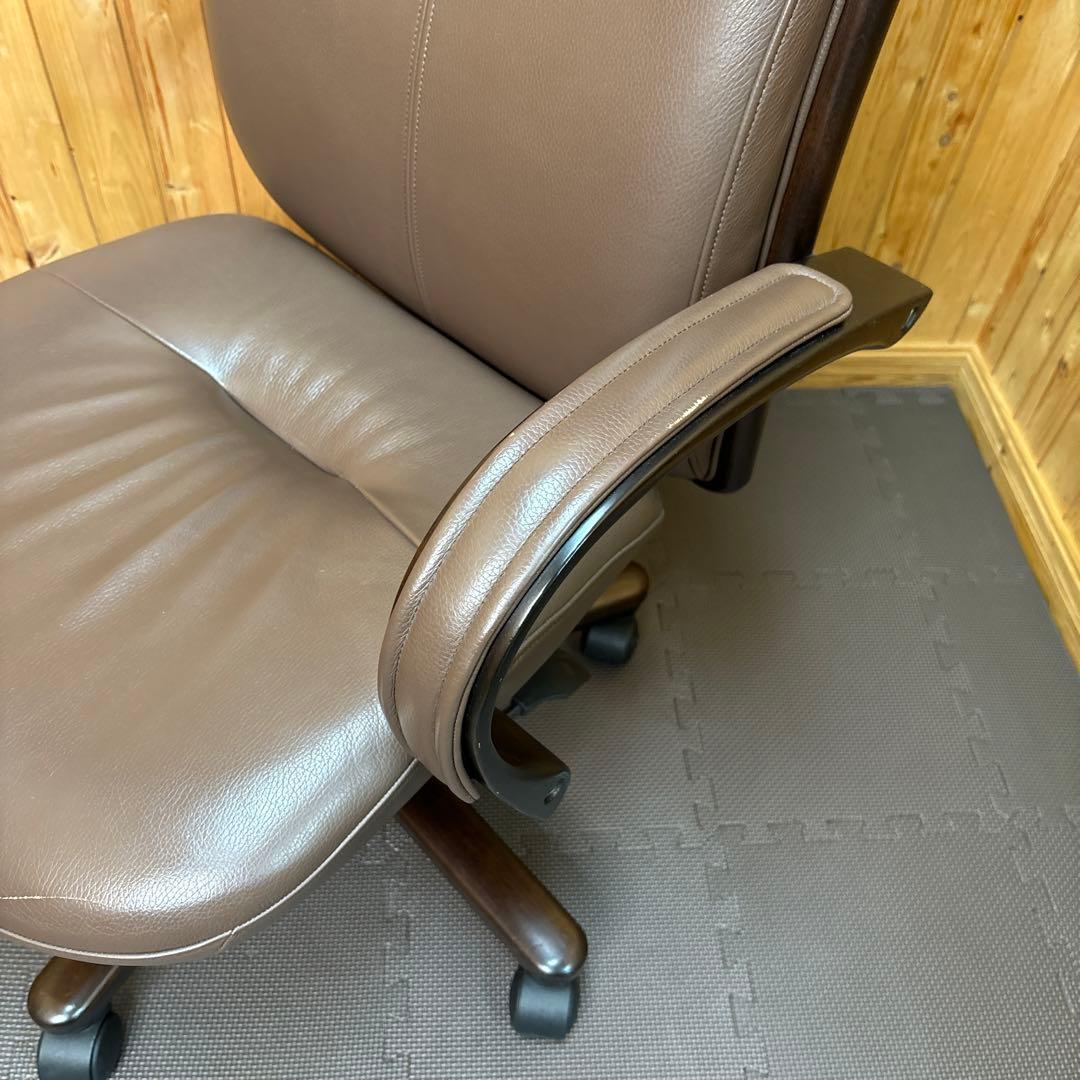 カリモク XT5750 肘付き デスクチェア 書斎椅子 本革