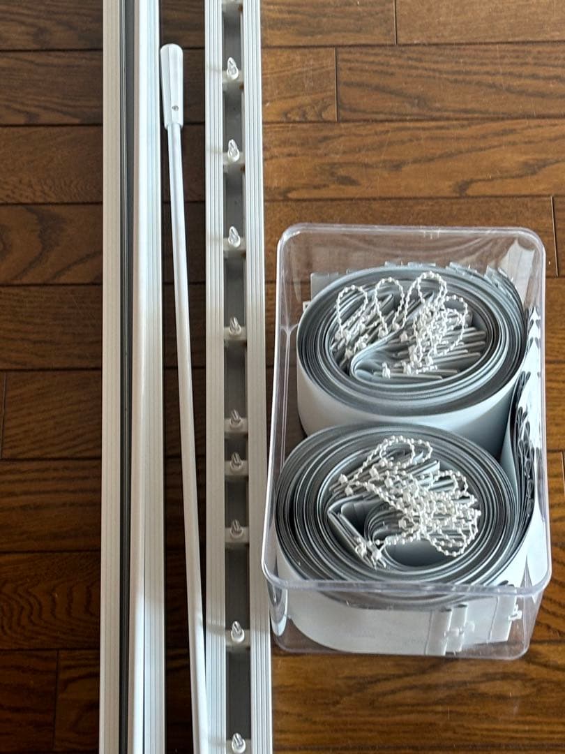 ホワイト 縦型ブラインド