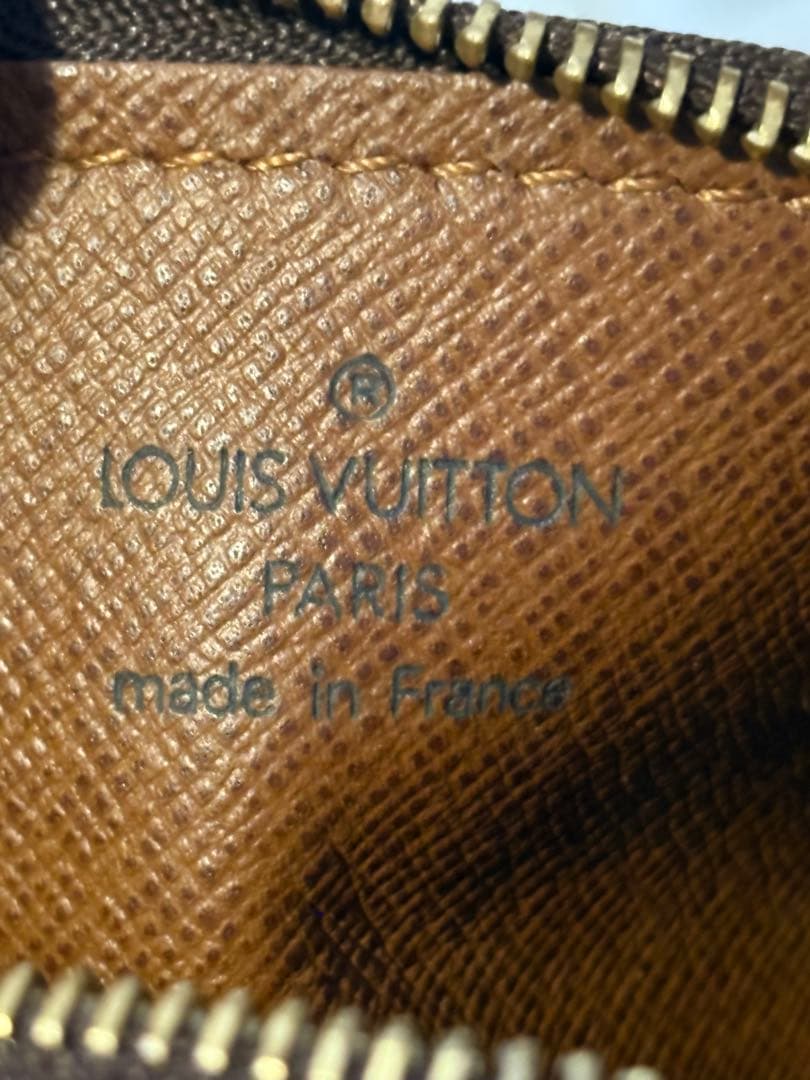 LOUIS VUITTON パピヨン30 M51385