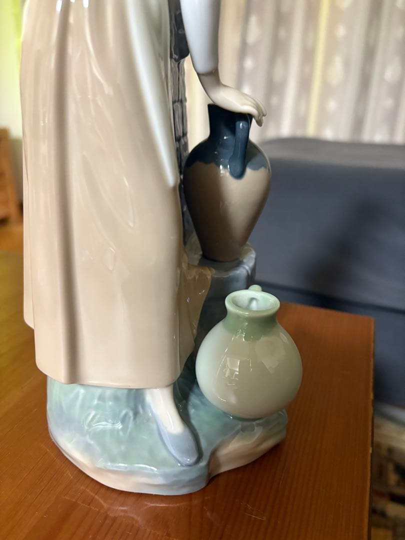 Lladro NAOリヤドロナオ