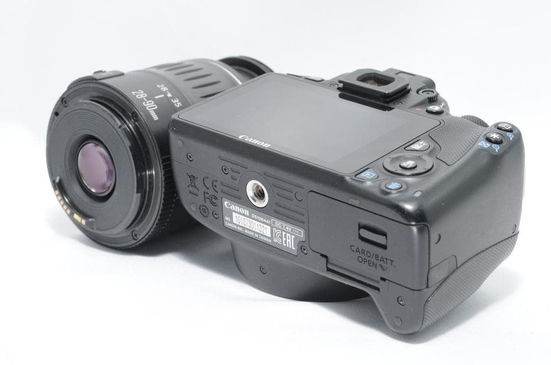 お子様を綺麗に❗️Canon Kiss X7✨小型・軽量で届いてすぐに使える