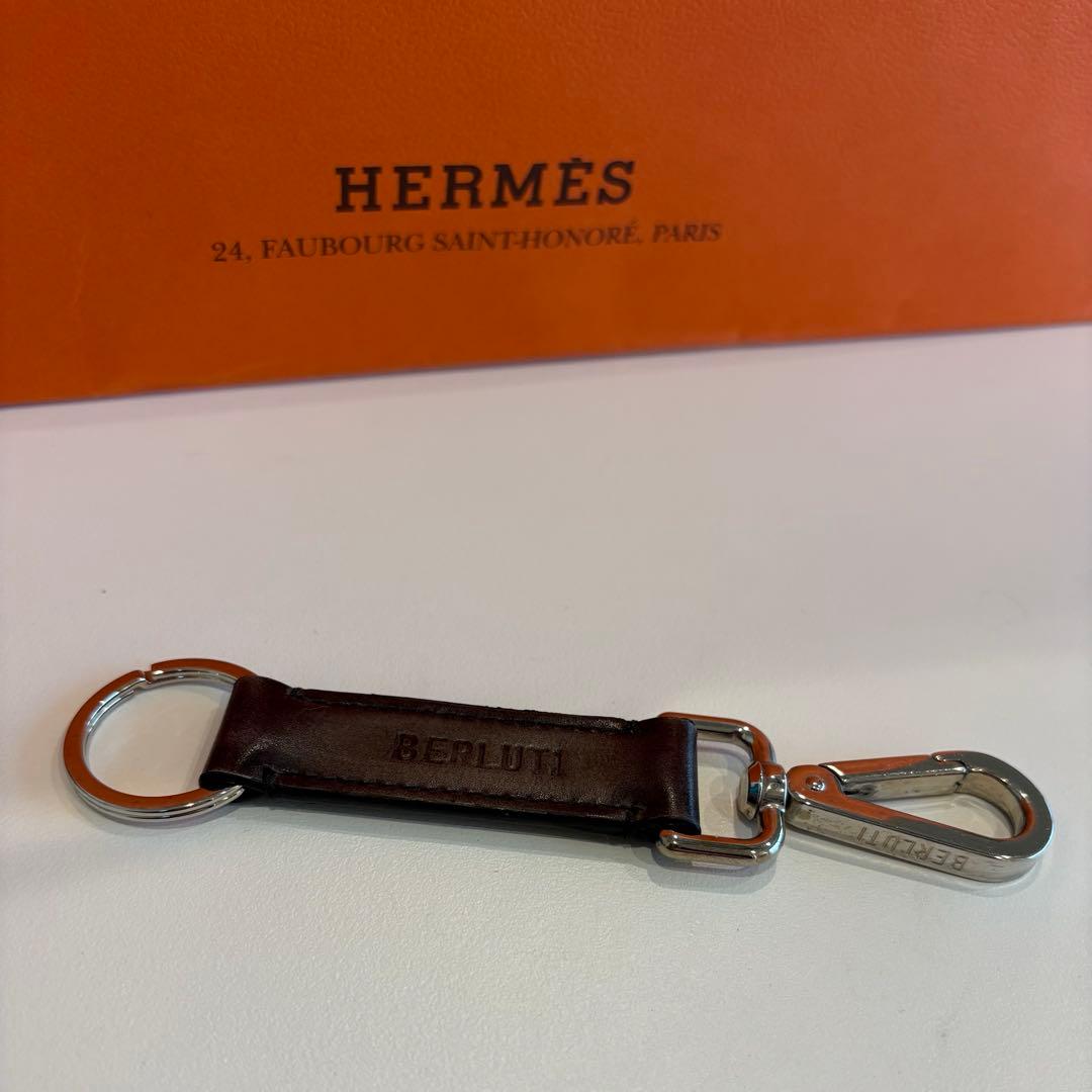 美品 ベルルッティ キーリング