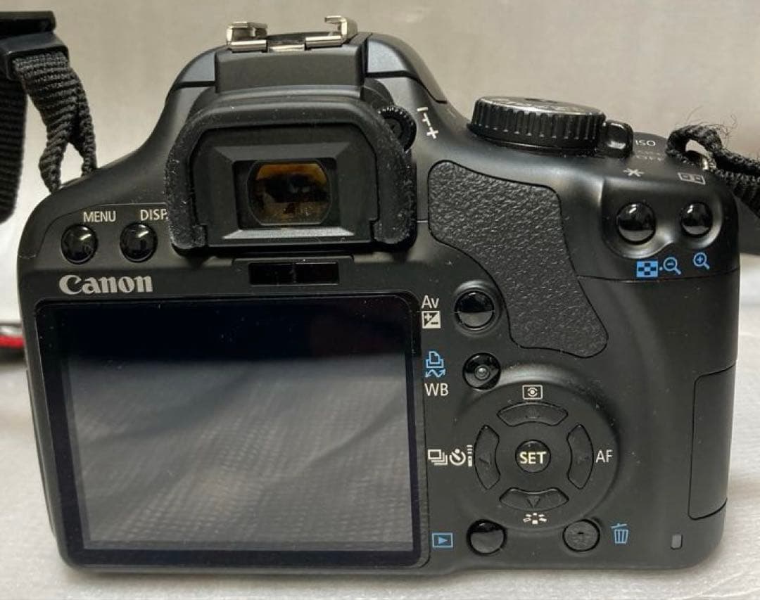 （美品）Canon EOS Kiss X2 デジタル一眼（セミハードケース付）