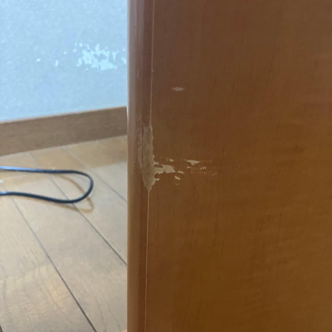 富士ファニチア　丸いフォルムのかわいいパソコンデスク