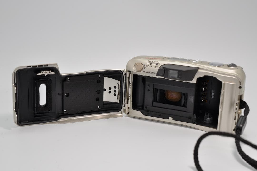 美品 OLYMPUS μ[mju:]-ZOOM 140 コンパクトフィルムカメラ