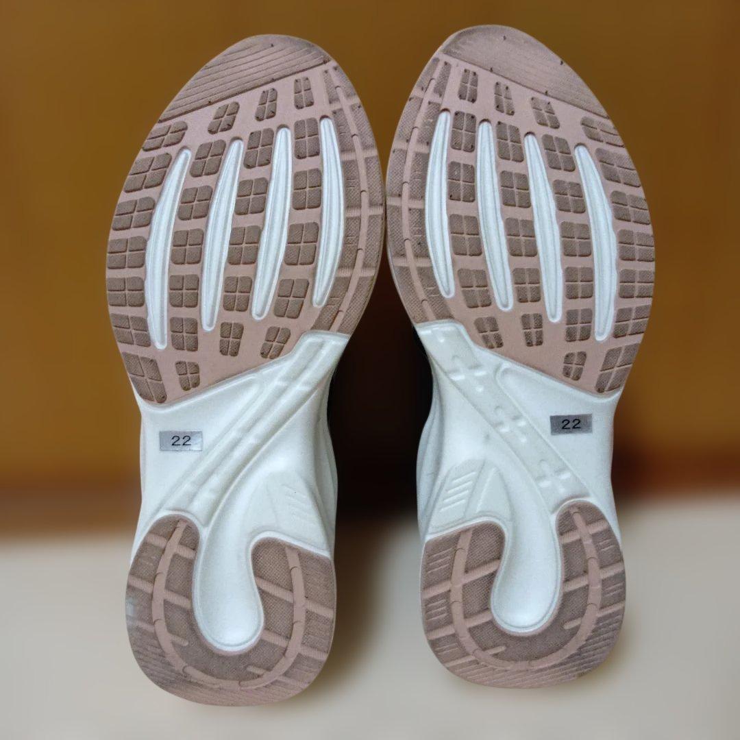 美品　銀座カネマツ　レディースハイカットスニーカー　黒ブラックニットシューズ