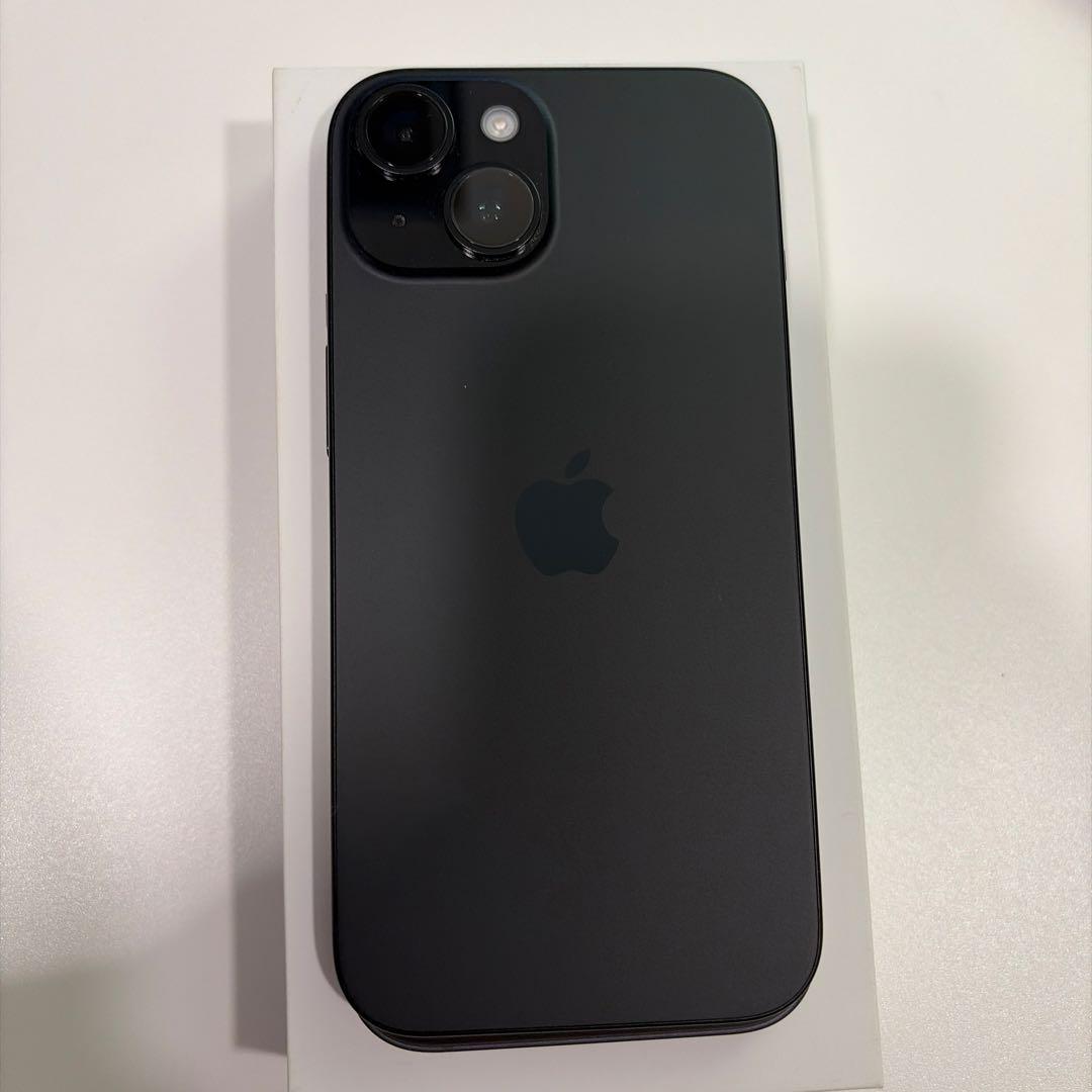 Apple iPhone 15 ブラック 256GB 本体 ＋ ケース