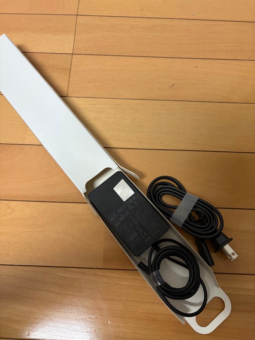 Surface Laptop4 13.5インチ（i5,8GB,512GB）