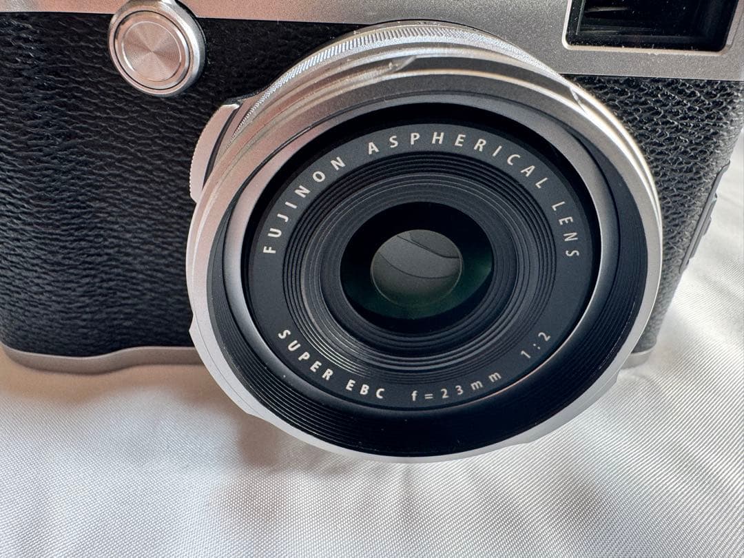 Fujifilm X100F コンパクトデジタルカメラ