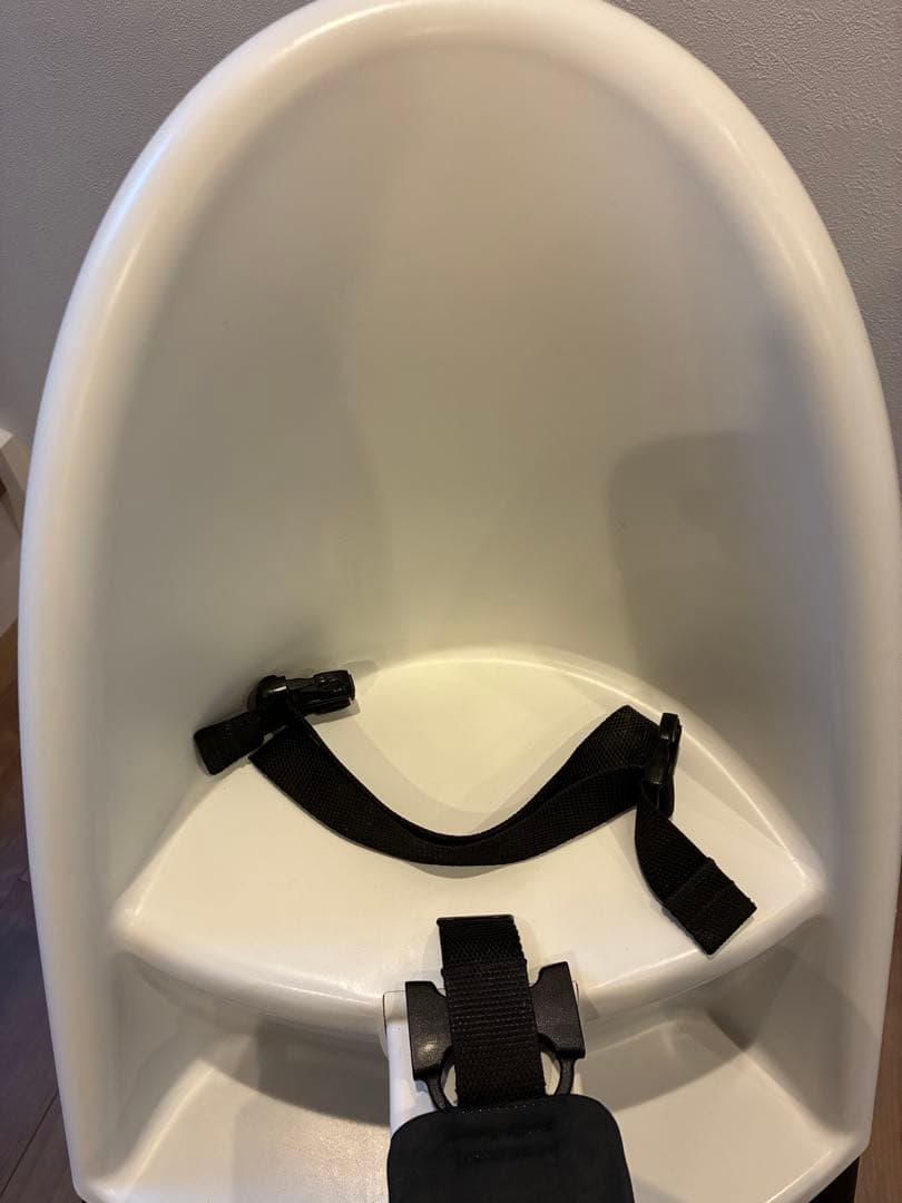 ベビービョルン　ハイチェア　ハーネス付き　取扱説明書・保証書付き