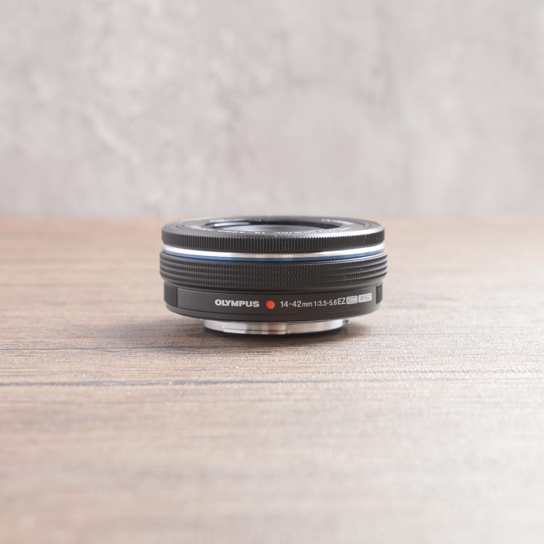 ✨美品✨自撮りOK✨Wi-Fi✨OLYMPUS PEN E-PL8　771-1