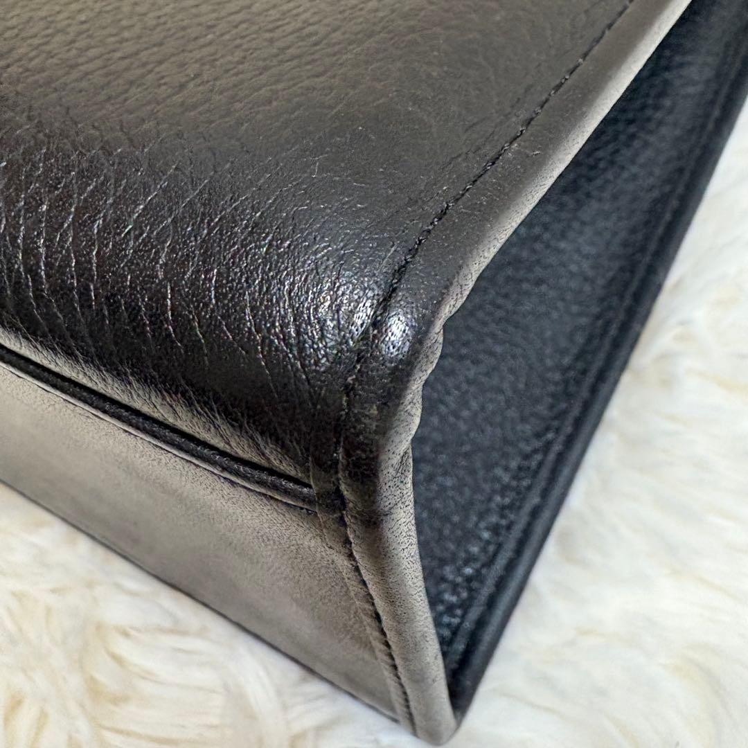 【美品】バーバリー オールレザー ビジネスバッグ 2way ノバチェック A4