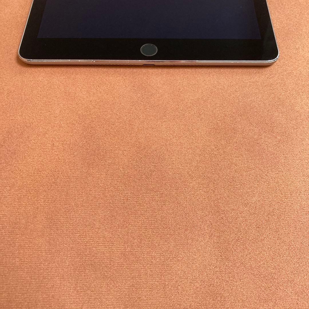 137【早い者勝ち】電池最良好☆iPad Air2 128GB WIFIモデル☆