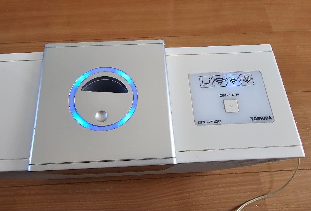 TOSHIBA 消臭器 エアリオン・ワイド 本体 交換用ジェル3本 消臭スプレー