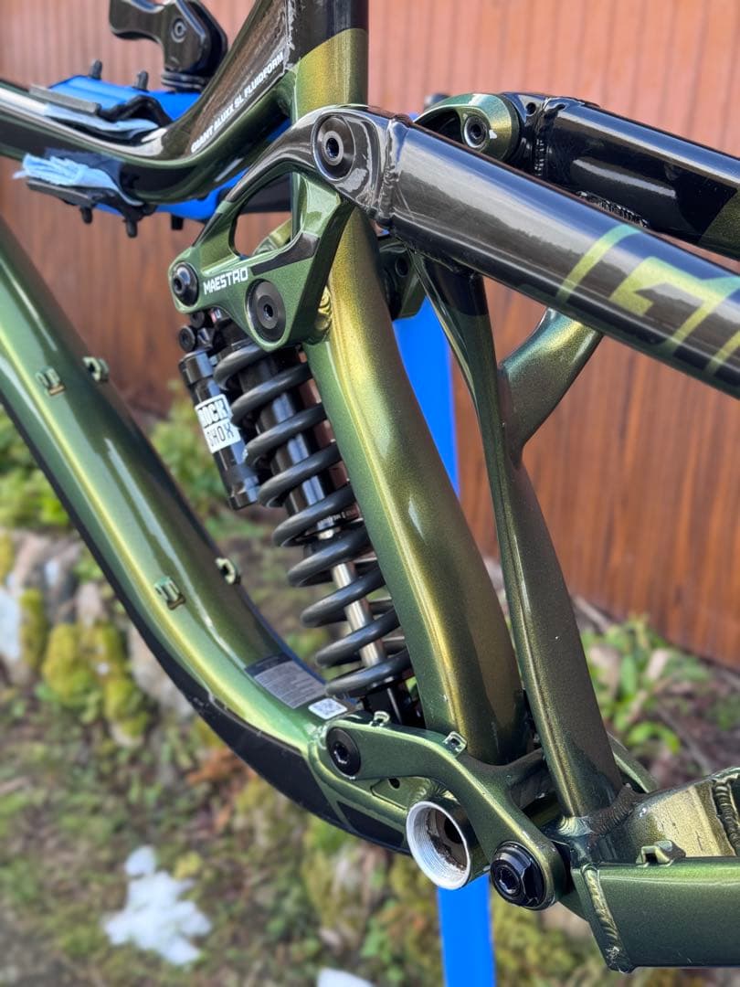 自転車本体 2020 GIANT GLORY 27.5