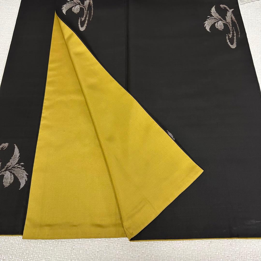 大島紬　袷　正絹　東京ますいわ屋　黒　地空き　植物飛び柄　身丈155.5裄63