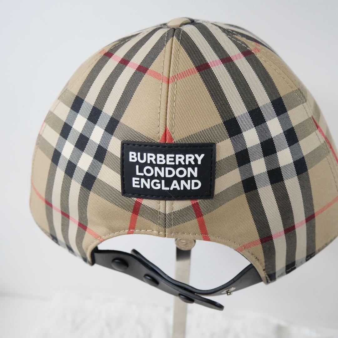 Burberry ベージュ チェック柄キャップMサイズ