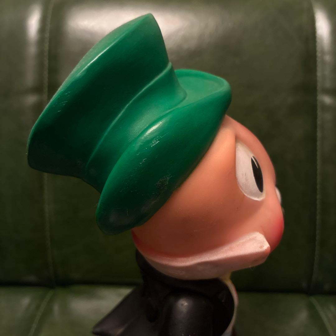 Ledraplastic Jiminy Cricket ラバードール