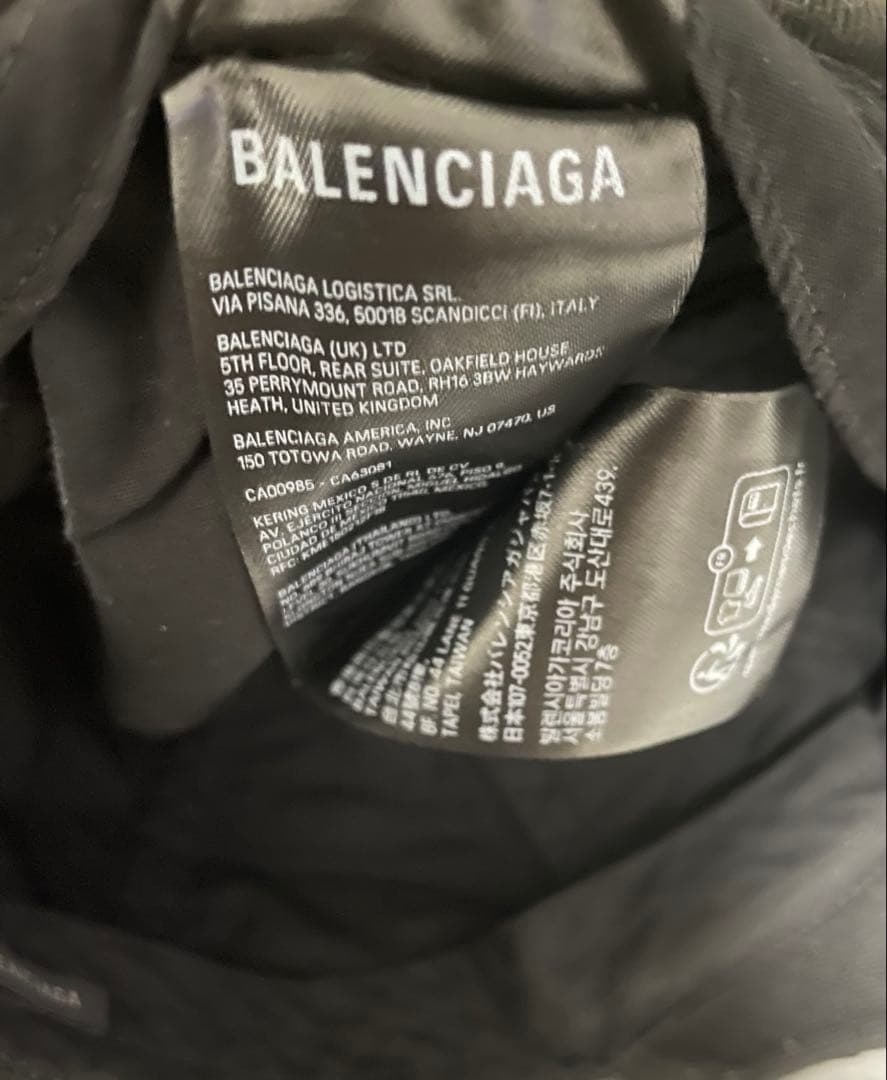 BALENCIAGA ピアス キャップ 23AW