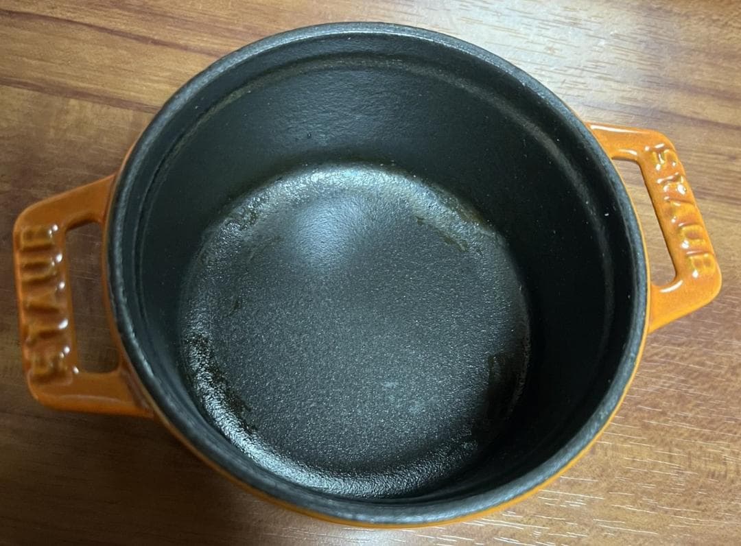 廃番の限定カラー【正規品】STAUB ココットラウンド10cm シナモン 1個