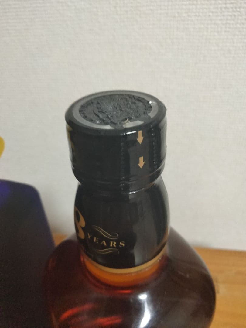 ブラックニッカ ブレンダーズスピリット ８年　700ml　2本セット