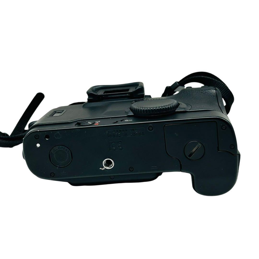 キャノン Canon EOS-3 フィルム 一眼レフ