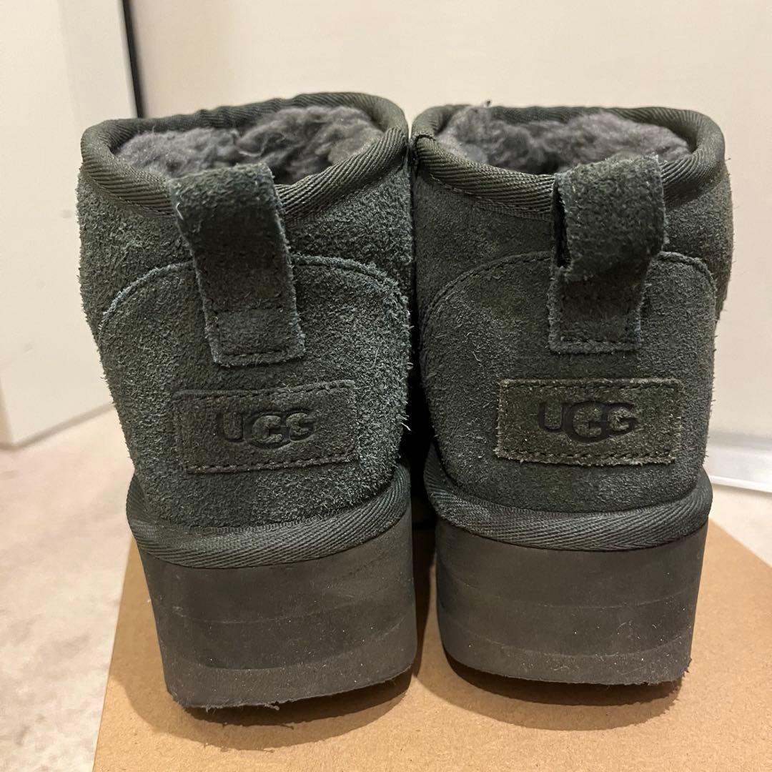 UGG カーキ　厚底ムートンブーツ　ウルトラミニプラットフォーム　US6