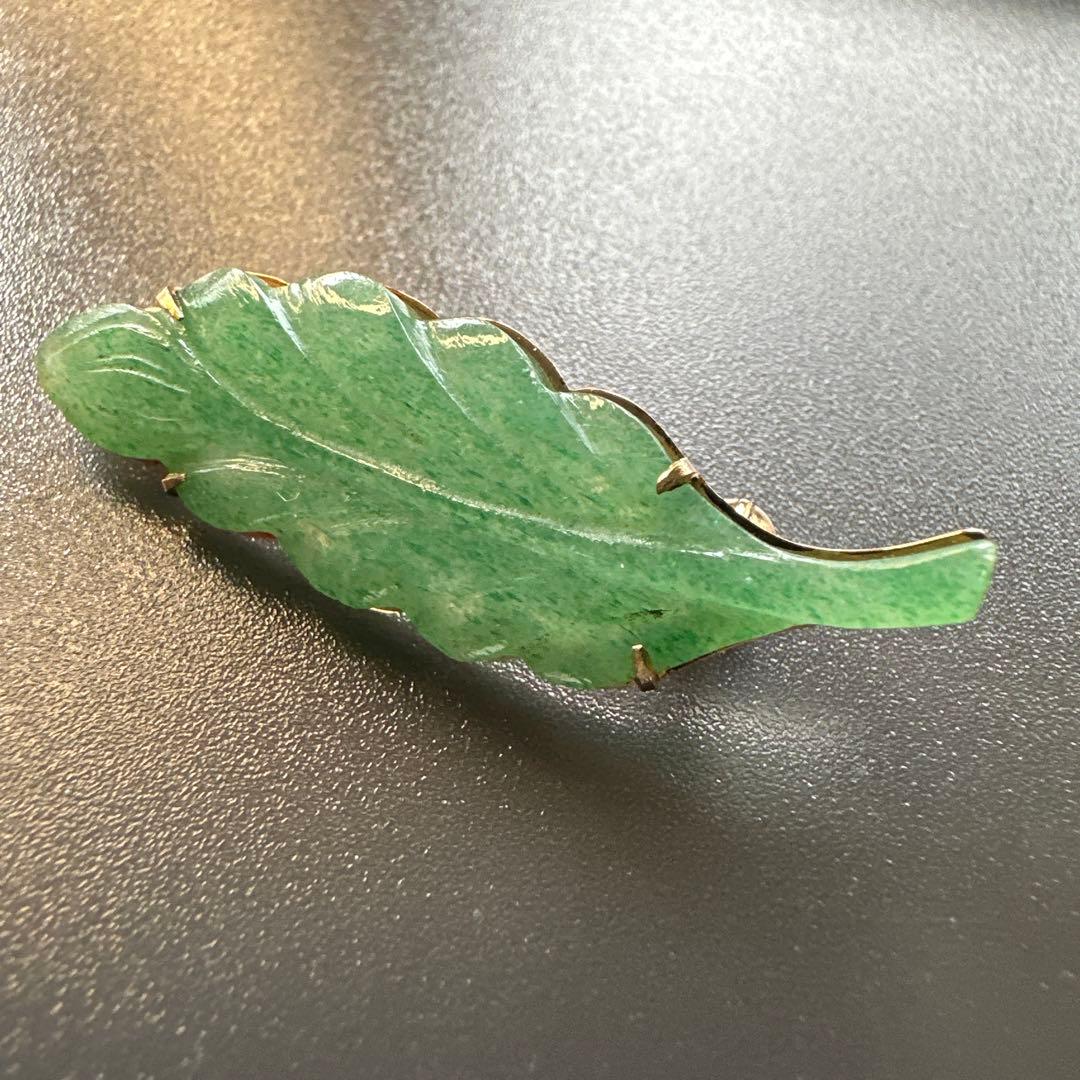 K18 翡翠　グリーン　葉っぱ型　ブローチ