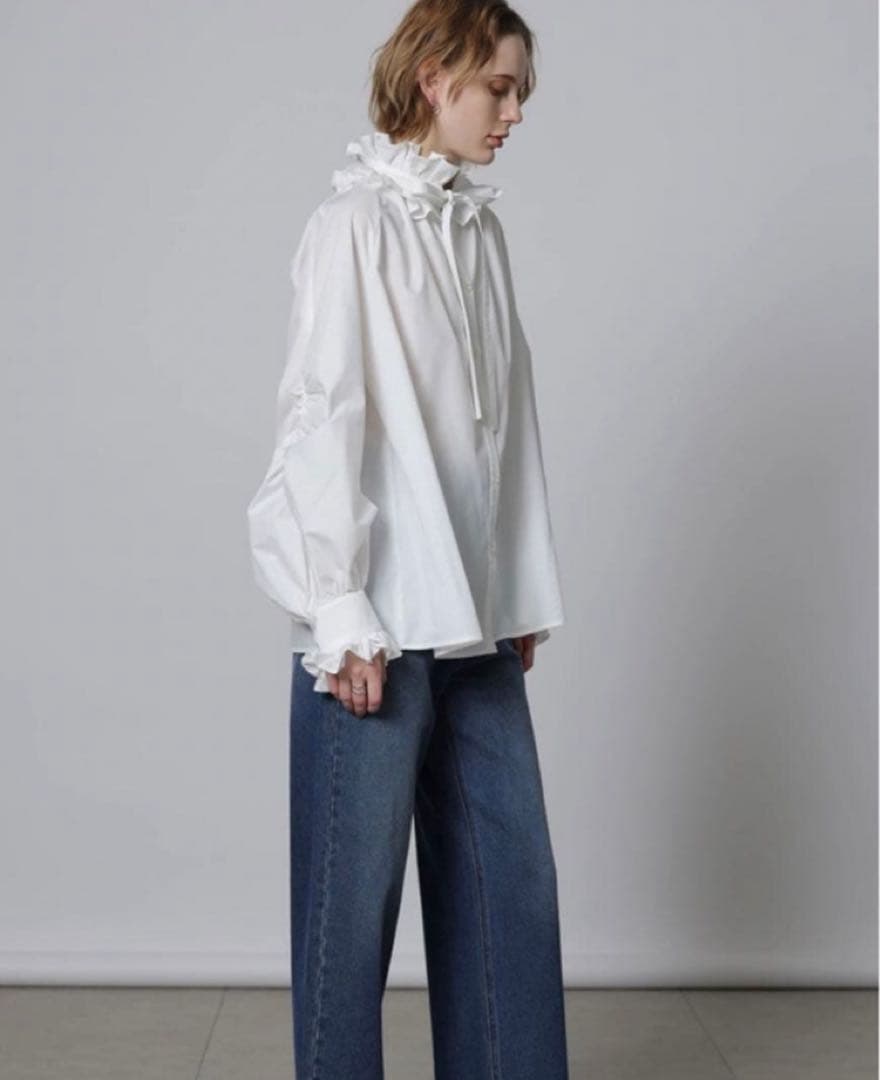新品未使用タグ付き　CADUNE カデュネ フリル襟ブラウス　ボウタイ　シャツ