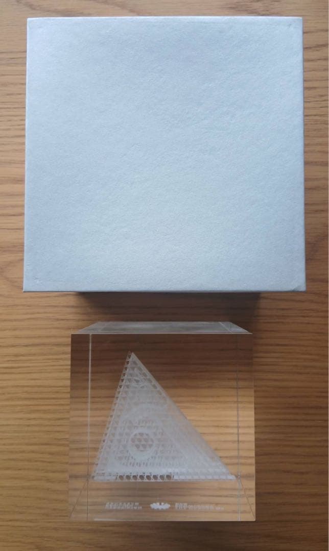 s*a様 大阪万博 EXPO 2025 ウズベキスタン館 ガラス彫刻 激レア 非