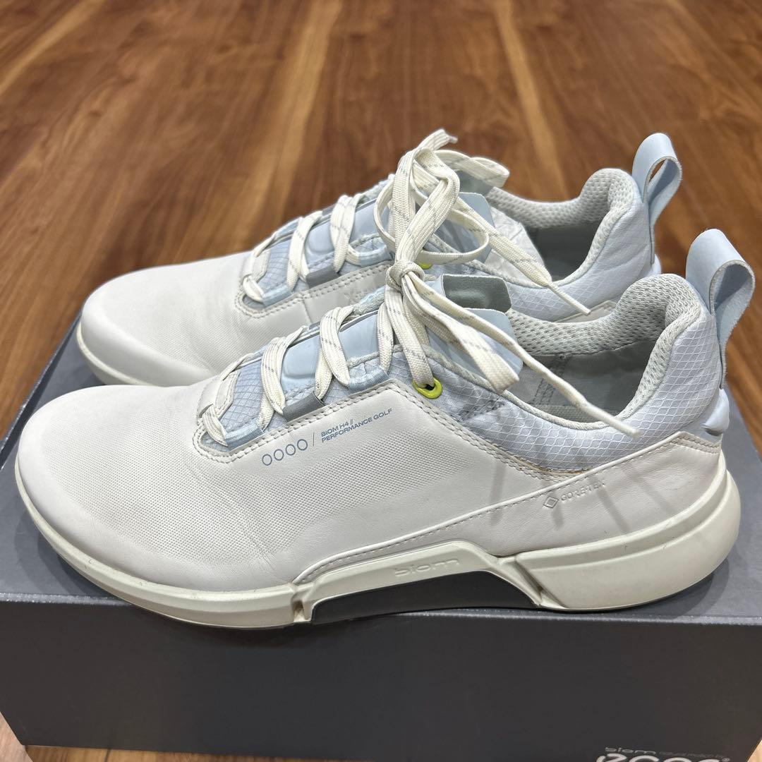 美品 定価35200円 ECCO バイオムH4ゴルフシューズ 25.5 ホワイト