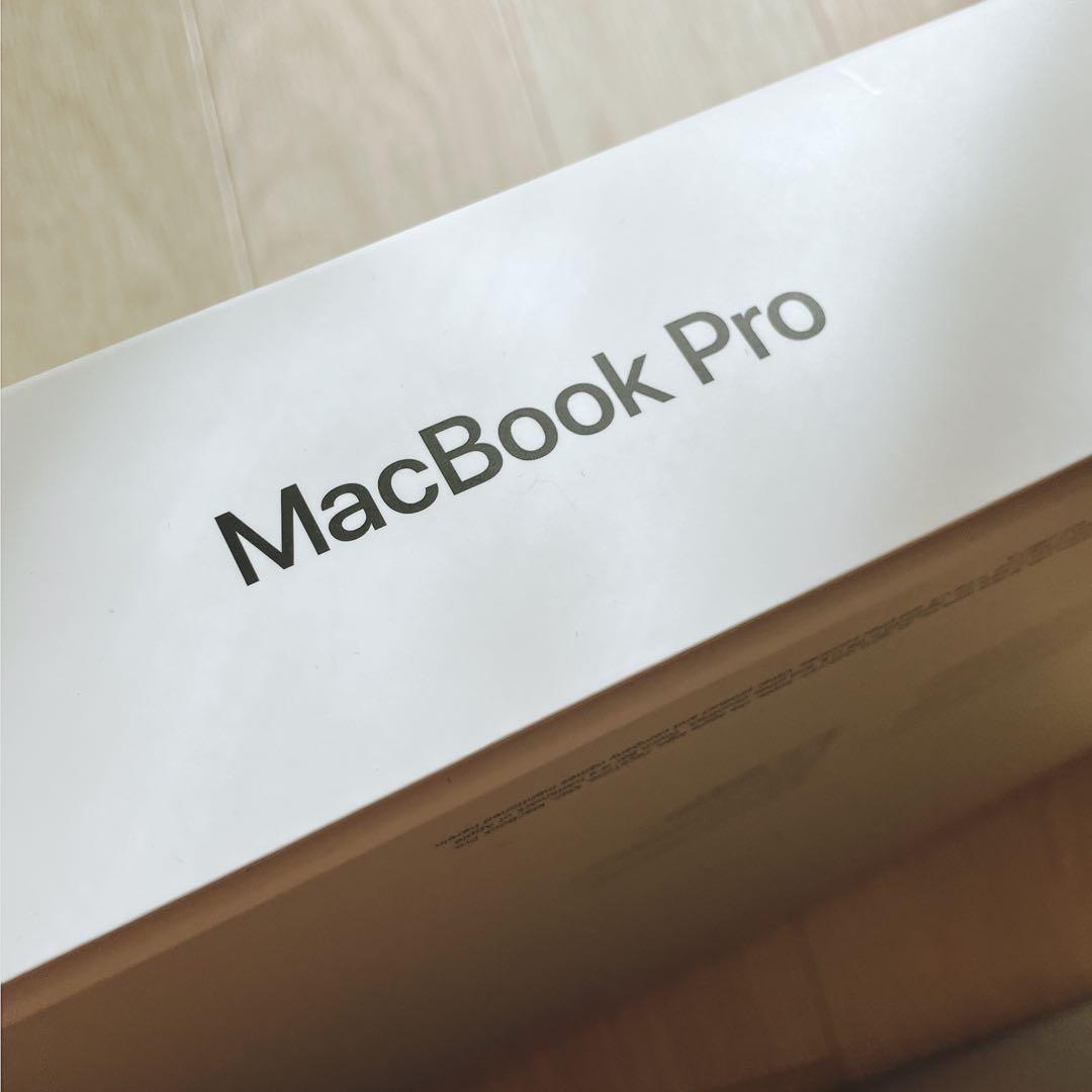 MacBook Pro 15.4インチ（外箱付）2019/i9/32GB/1TB