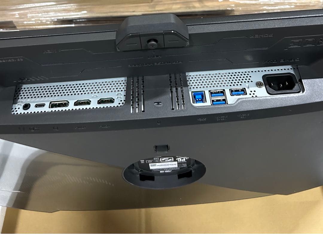 ASUSゲーミングモニター　ROG Strix OLED XG27UCDMG