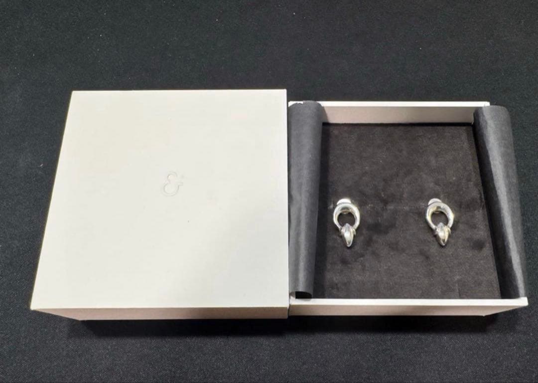 片耳① here's TOBARI ZOÉ PIERCE