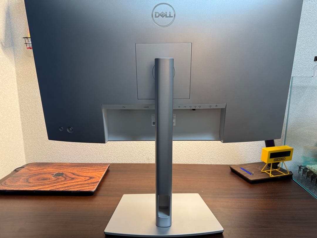 DELL 4kモニター　u2723QX