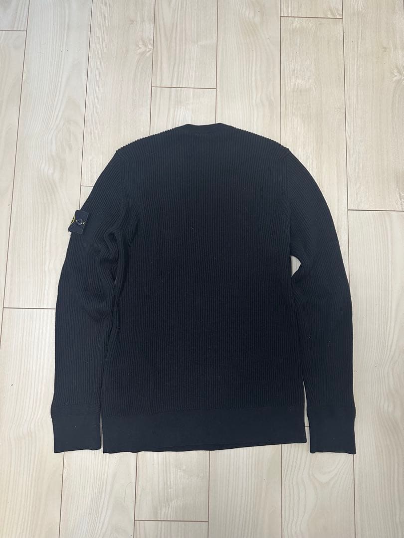 Stone  ニット セーター Mサイズ　QR鑑定済み