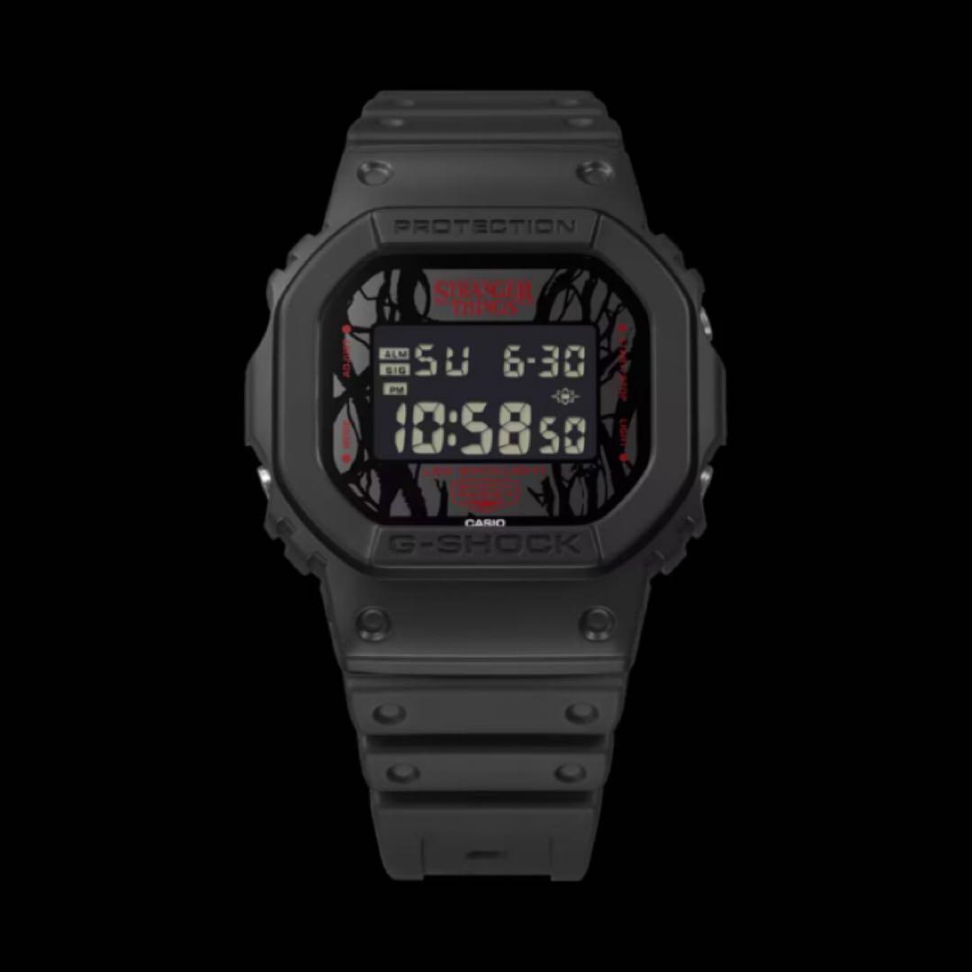 時計 CASIO x STRANGER THINGS DW-5600STT-1JR