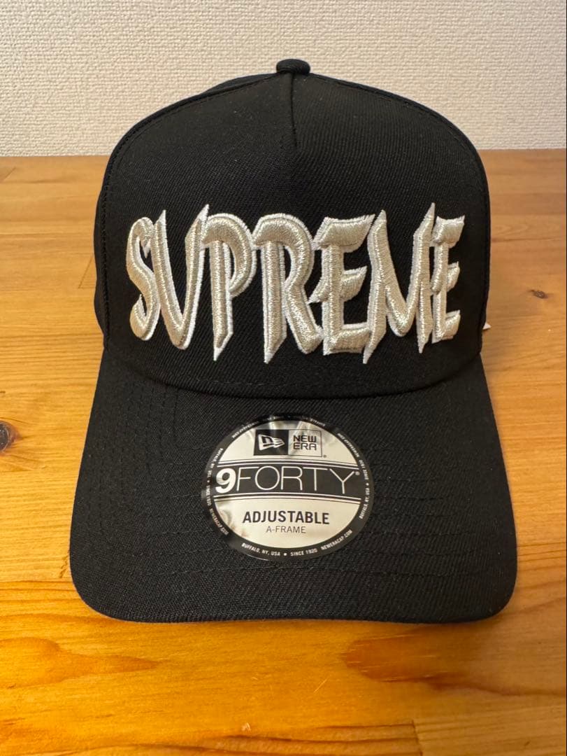 帽子 supreme NEWERA sharp spelloutAdjustable