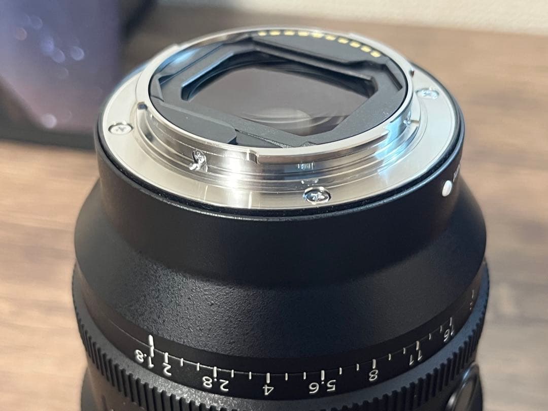 【中古品】SONY FE 14mm F1.8 GM（フード部分に小打痕あり）