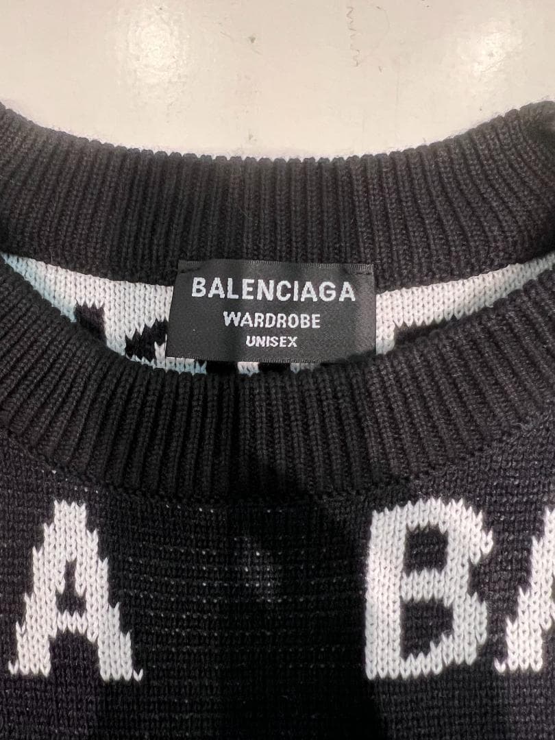 BALENCIAGA ブラック ロゴニットセーター